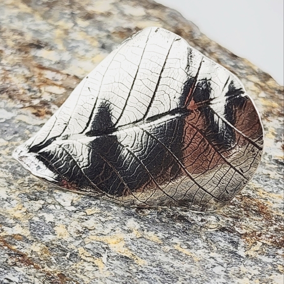 EMBOSSE PRESS REAL LEAF RING HANDMADE  STERLING SILVER METAL SIZE 6.5 - Picture 5 of 9
